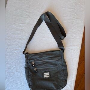 Women’s Suvelle Go-Anywhere Travel Crossbody Lightweight Multi Pocket Green